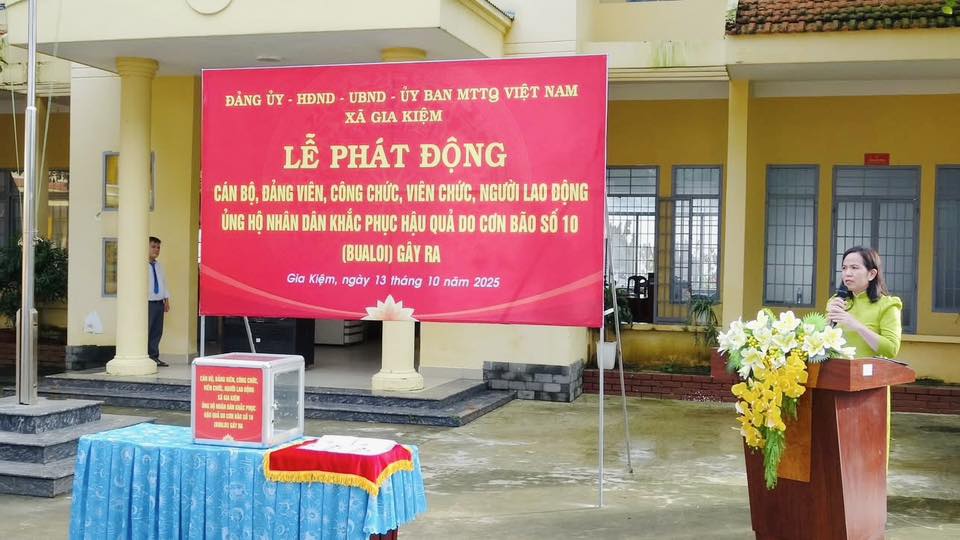 Gia Kiệm ủng hộ đồng bào miền Bắc 316 triệu đồng